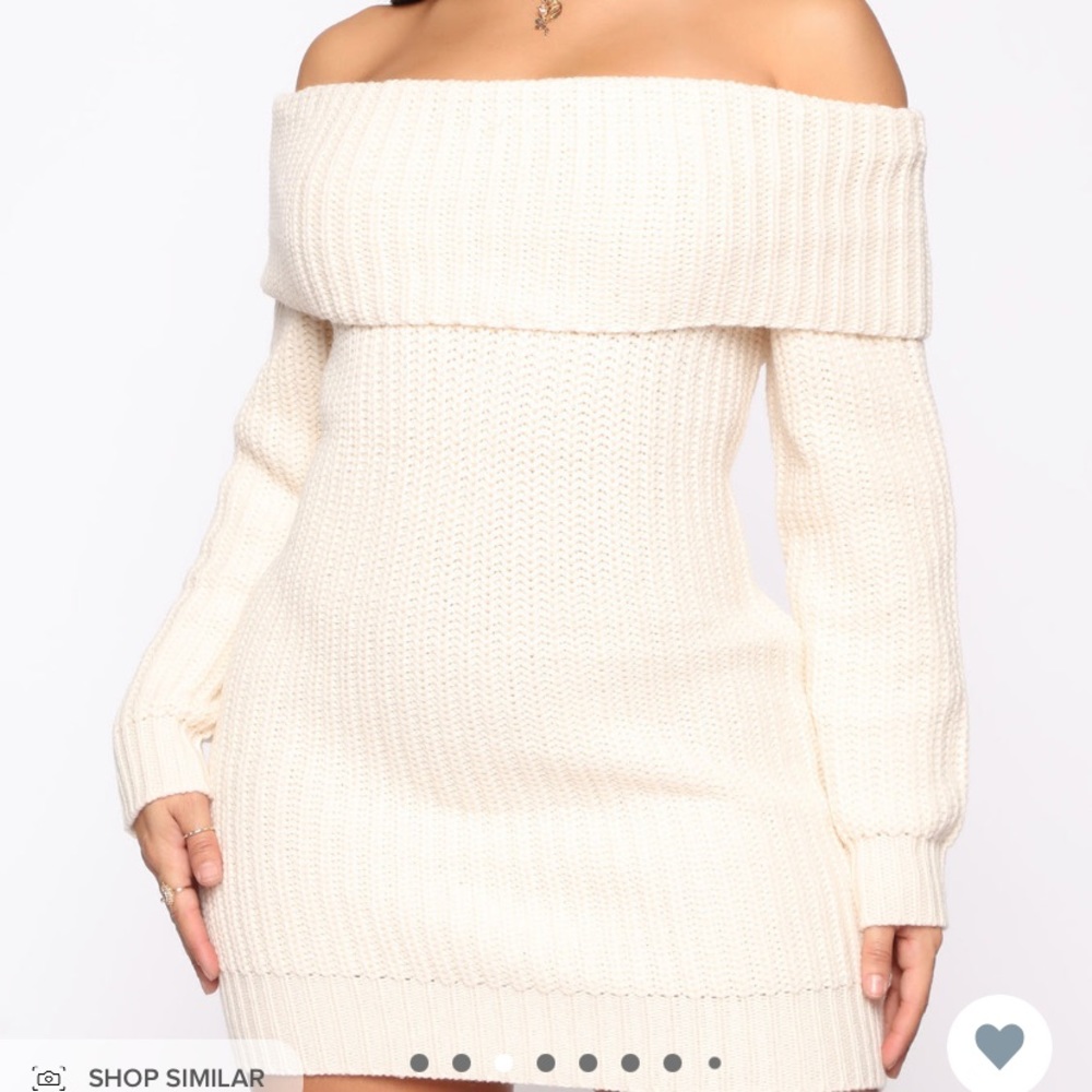 Sweater dress, short, off shoulders